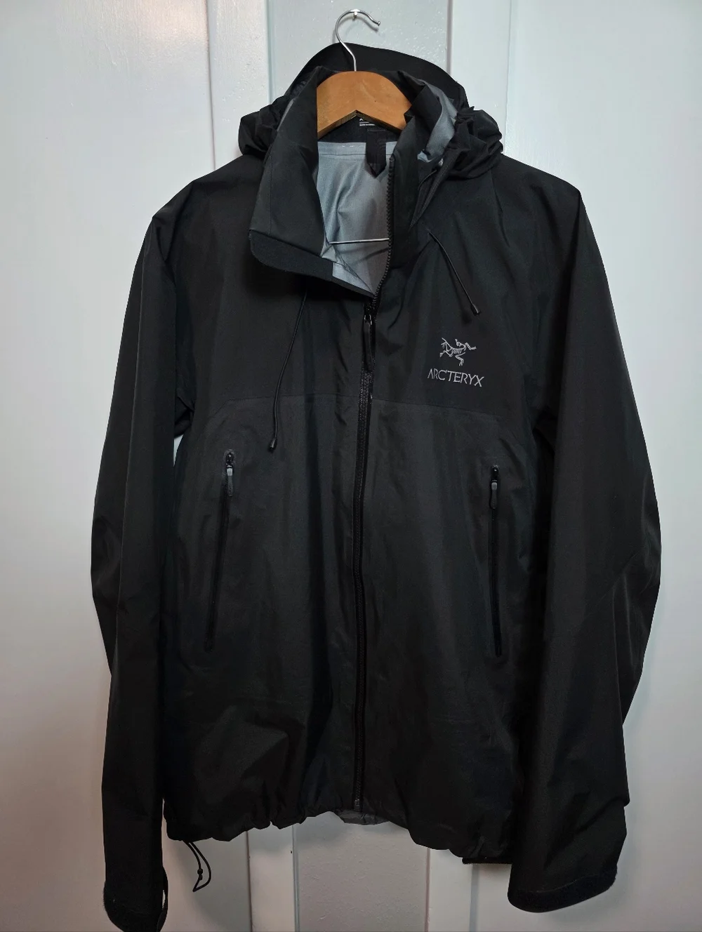 Arc'tervx Beta AR Jacket Men's XL Black GORE-TEX Pro 2021